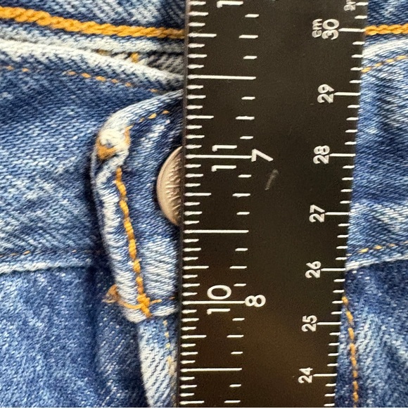 Levi's Blue Straight Leg Distressed Denim 30W L36 - Picture 9 of 12
